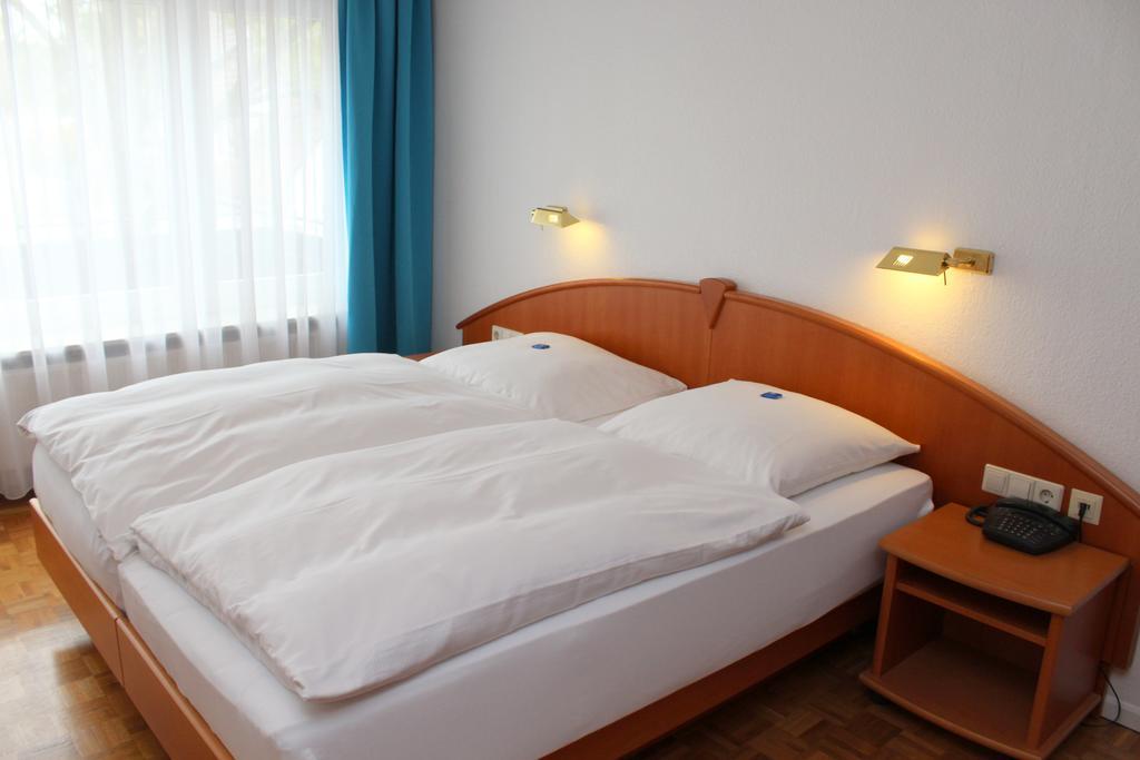 Hotel Sonne Leinfelden-Echterdingen Bilik gambar