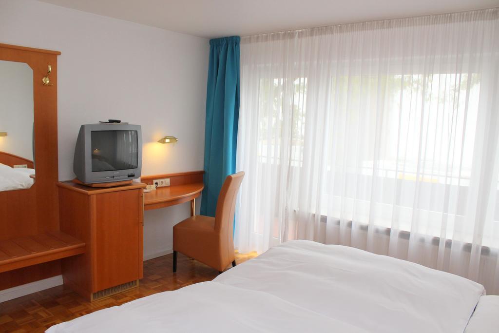 Hotel Sonne Leinfelden-Echterdingen Bilik gambar