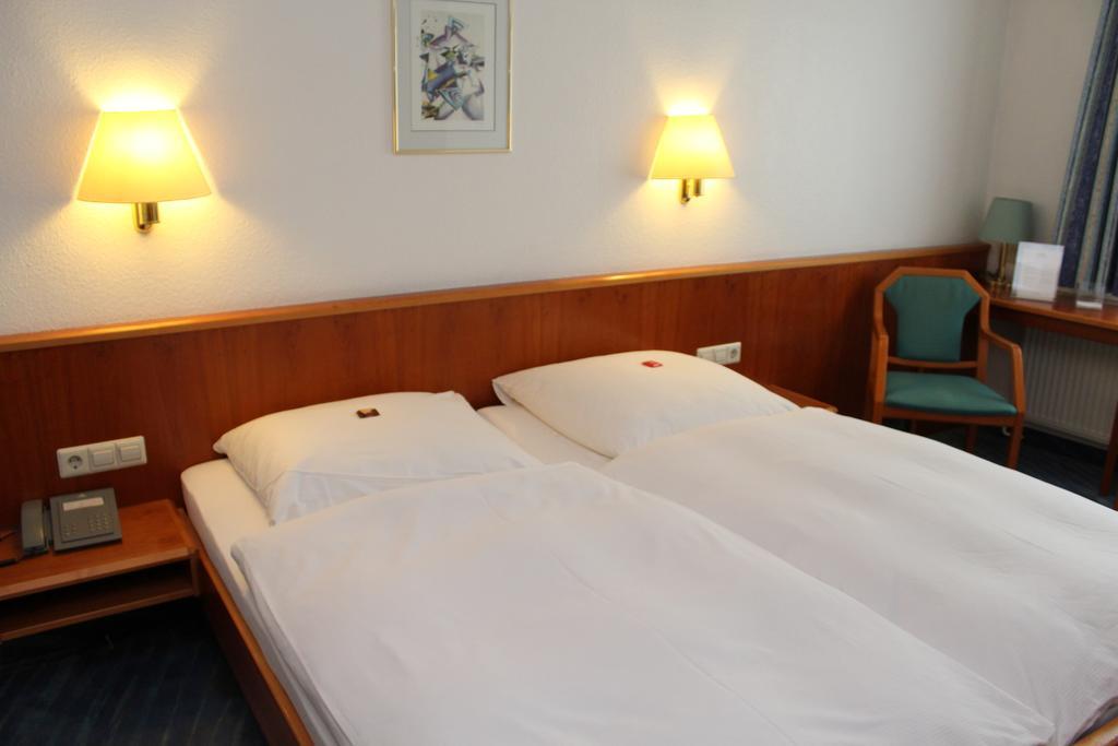Hotel Sonne Leinfelden-Echterdingen Bilik gambar